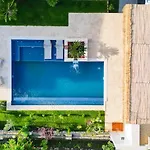 Citrus Stone House *