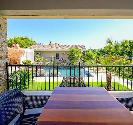 Citrus Stone House Willa *