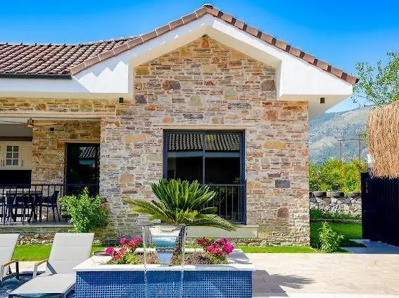 Vila Citrus Stone House *